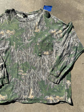 Load image into Gallery viewer, Vintage Mossy Oak Shadowleaf Camo Longsleeve (XXXL)