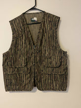 Load image into Gallery viewer, Vintage original realtree Saftbak vest
