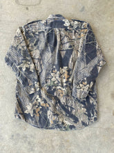 Load image into Gallery viewer, Vintage Mossy Oak Break Up Lightweight Button Up (XL)