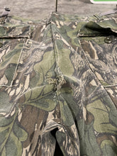 Load image into Gallery viewer, Mossy Oak Full Foliage Pants (34x30)