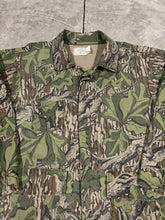 Load image into Gallery viewer, Mossy Oak Full Foliage 3 Pocket Jacket (XXL)