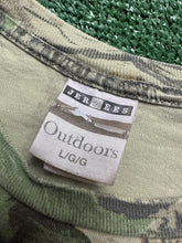 Load image into Gallery viewer, Realtree Camo Jerzees Outdoors Front Pocket Long Sleeve Shirt Large