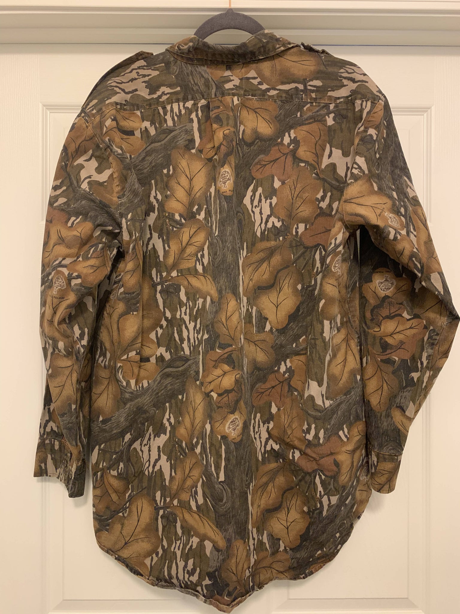 Mossy Oak Fall Foliage LS Button Up (L)🇺🇸 – Camoretro