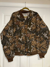 Load image into Gallery viewer, 90’s Mossy Oak Fall Foliage Bomber Jacket (XL) 🇺🇸