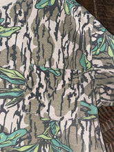 Load image into Gallery viewer, Mossy Oak Greenleaf Shirt (M) 🇺🇸