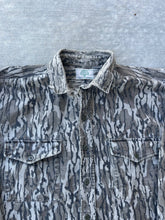 Load image into Gallery viewer, Original Mossy Oak Bottomland Chamois Button Down Shirt (XXL) 🇺🇸