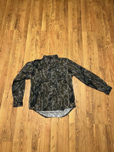 Load image into Gallery viewer, MossyOak TreeStand Button Down Shirt (S)