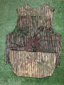 Rattlers Brand RealTree Camo Shooting Vest with Game Pouch Large Made In USA