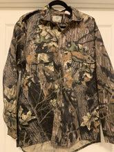 Load image into Gallery viewer, Mossy Oak Brand Button Up (L)🇺🇸