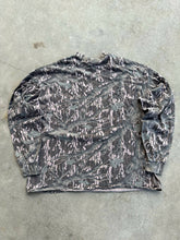 Load image into Gallery viewer, Vintage Mossy Oak Treestand Longsleeve T-Shirt (XL)