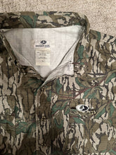 Load image into Gallery viewer, Green Leaf button down shirt - XL