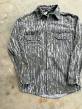 Load image into Gallery viewer, Vintage Walls Faded Realtree Camo Chamois Button Up Shirt (S) 🇺🇸