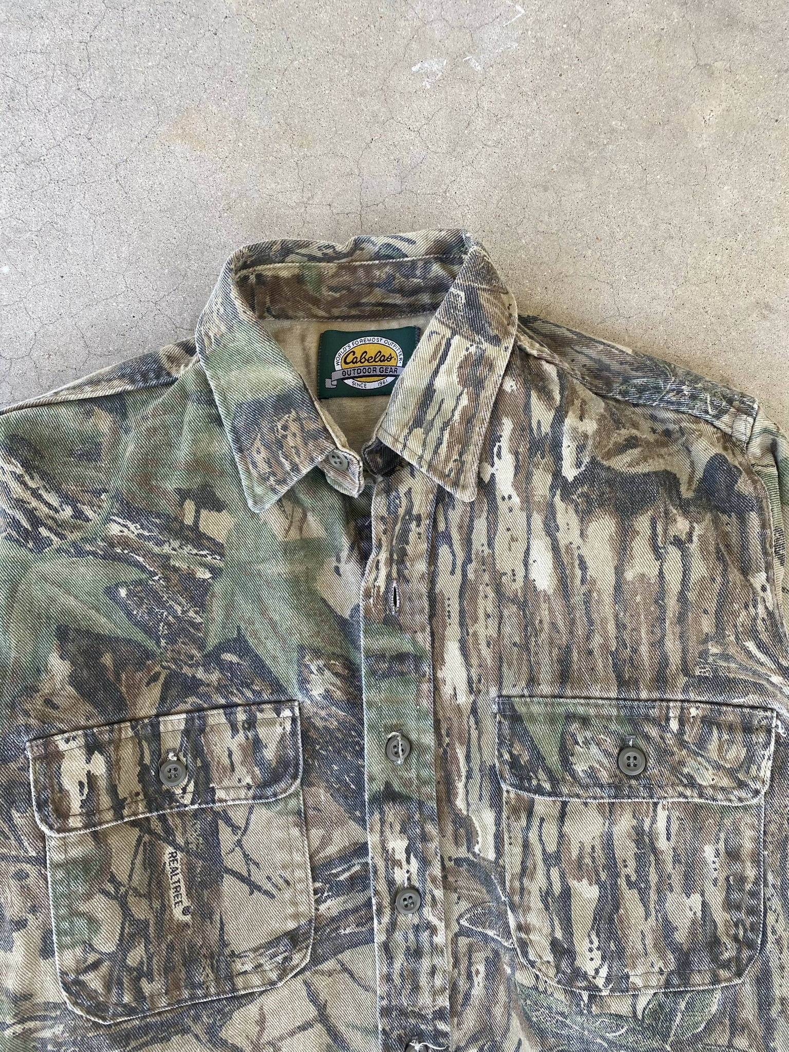 Vintage Années 1980 Cabela's Heavyweight Realtree Camo Long Sleeve Shirt Xxl Vintage Années 1980 Cabela's Heavyweight Realtree Camo Long Sleeve Shirt Xxl