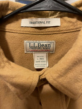Load image into Gallery viewer, LL Bean Chamois Cloth shirt