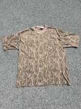 Load image into Gallery viewer, Mossy Oak Bottomland Shirt (XL)🇺🇸