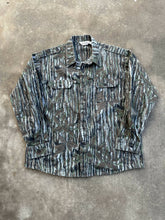 Load image into Gallery viewer, 90’s Vintage Walls Realtree Camo Button Up Shirt (XL) 🇺🇸