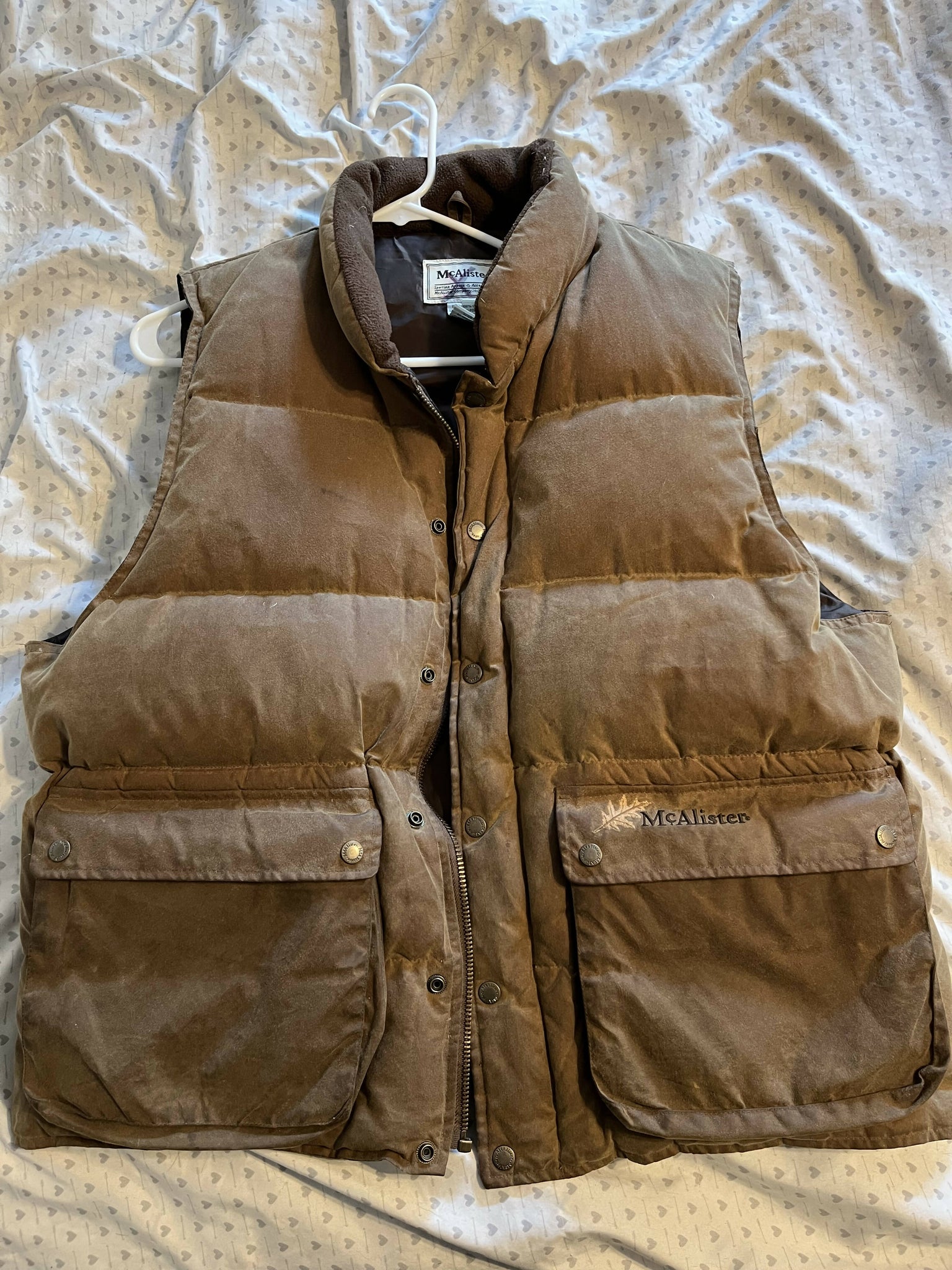 McAlister Vintage Mens Goose Down, Oil Skin Vest (L/XL) – Camoretro