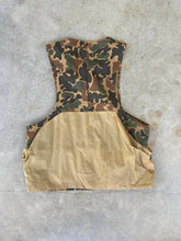 Load image into Gallery viewer, Vintage Sears Duck Camo Vest Large