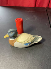 Load image into Gallery viewer, Avon Ducks