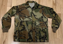 Load image into Gallery viewer, Predator Camo Jacket Size M - USA