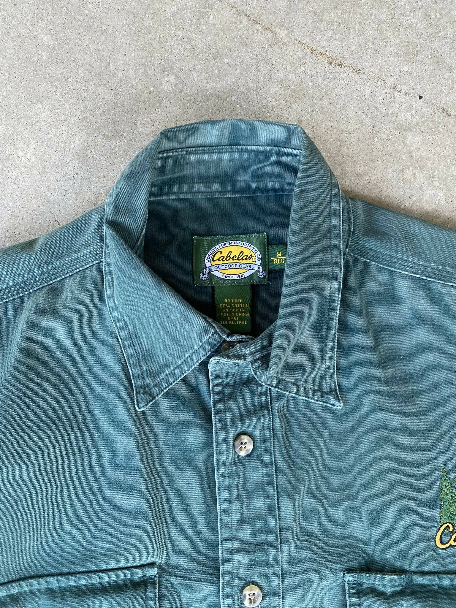 Vintage Cabela's Button Up Shirt (M) – Camoretro