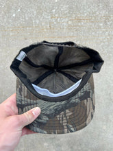 Load image into Gallery viewer, 90’s Vintage Mossy Oak Treestand Camo Snapback 🇺🇸