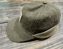 Load image into Gallery viewer, Duxbak Wool Cap w/ Leather Logo Patch