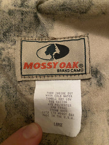 Vintage Women’s Mossy Oak Break Up Button Sweater Made in USA LARGE