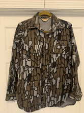 Load image into Gallery viewer, Cabela's Trebark LS Button Up (M)