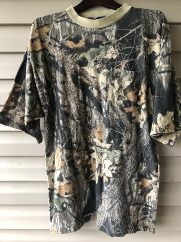 Sasquatch Mossy Oak Pocket Shirt (XL)