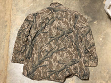 Load image into Gallery viewer, Mossy Oak Treestand Shirt (XL/XXL)