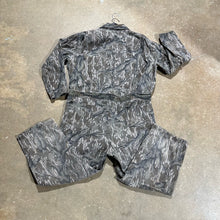 Load image into Gallery viewer, Mossy Oak Treestand Coveralls (XL-R)🇺🇸