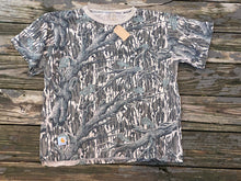 Load image into Gallery viewer, Carhartt Mossy Oak Treestand Shirt (L/XL)🇺🇸