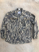 Load image into Gallery viewer, Rattler’s Ducks Unlimited Shirt (L)