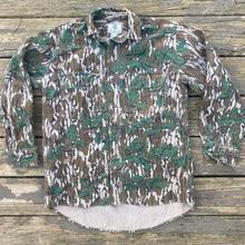 Load image into Gallery viewer, Mossy Oak Greenleaf Chamois Shirt (M)🇺🇸