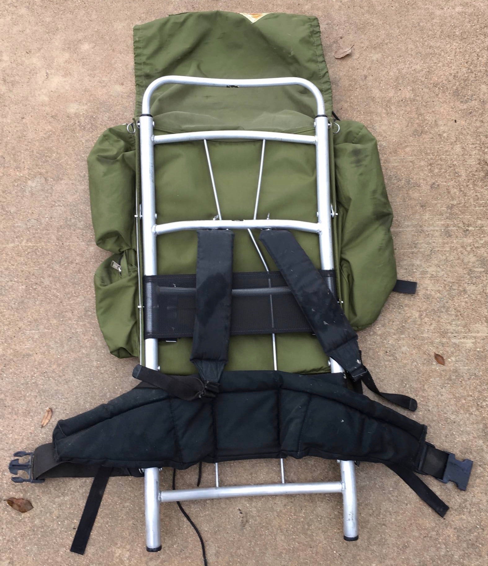 KELTY TREKKER 3950 backpack external frame hiking camping green NICE