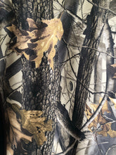 Load image into Gallery viewer, Whitewater Realtree Pullover(XL)