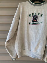Load image into Gallery viewer, Ducks Unlimited Black Lab Sweatshirt (L)
