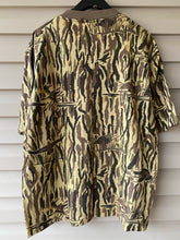 Load image into Gallery viewer, 1986 Rattler Brand Ducks Unlimited Shirt (Large)