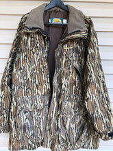 Load image into Gallery viewer, Cabela’s Bottomlands Jacket (XXXL)