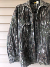 Load image into Gallery viewer, Realtree Chamois Shirt (XL)