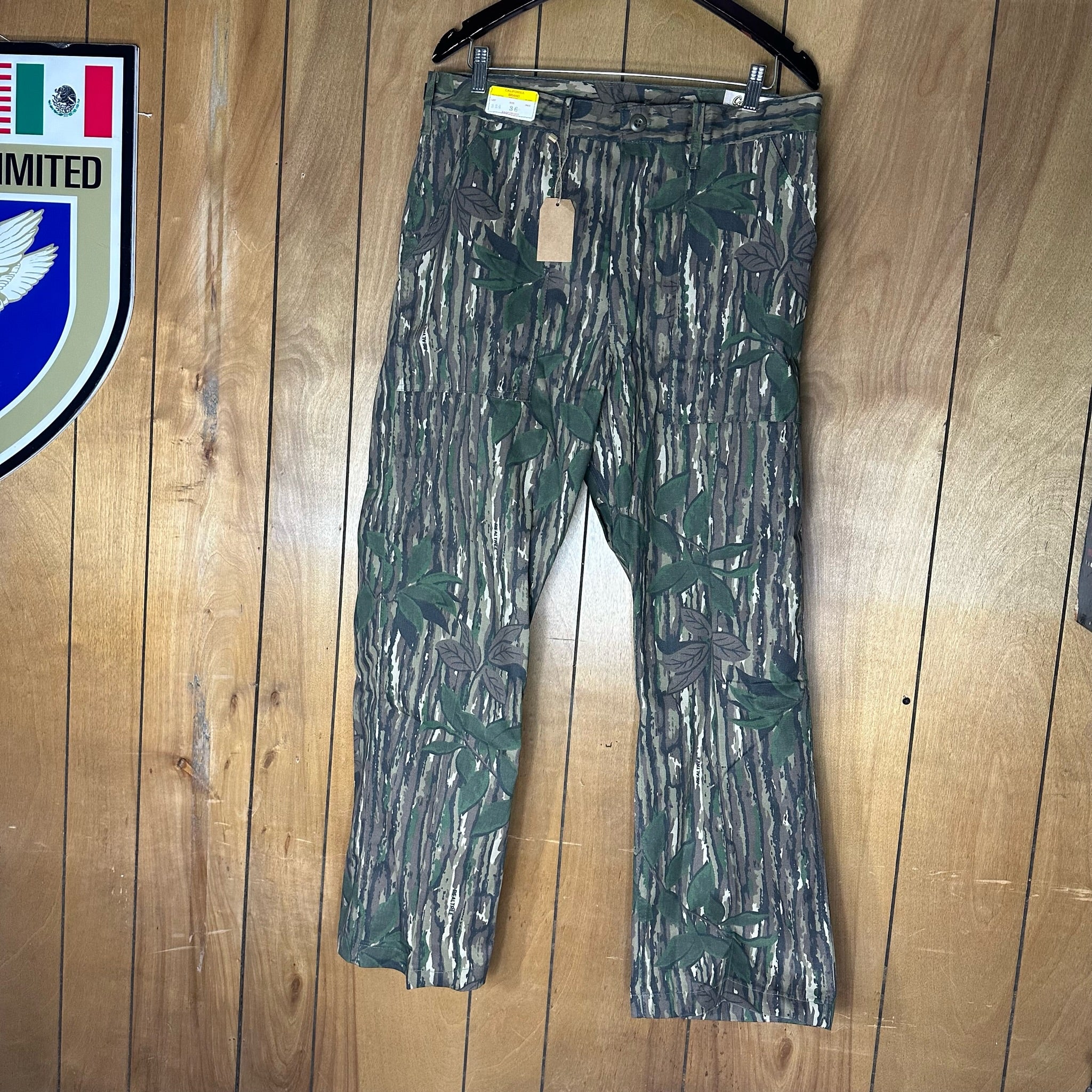 Realtree Cargo Pants (XL)🇺🇸 – Camoretro