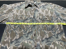 Load image into Gallery viewer, Wolf Mountain Mossy Oak Treestand Shirt (M)🇺🇸