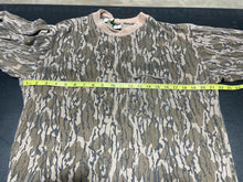 Load image into Gallery viewer, Mossy Oak Bottomland Pocket Shirt (L)🇺🇸