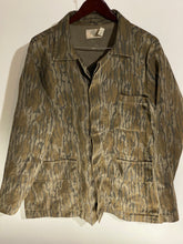 Load image into Gallery viewer, Mossy Oak Hill Country Jacket (XL)