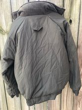 Load image into Gallery viewer, Woolrich Natural Gear Reversible Jacket (M/L)