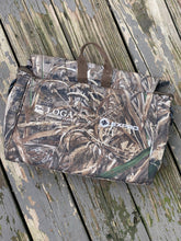 Load image into Gallery viewer, Drake Realtree Blind Bag