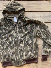 Load image into Gallery viewer, Mossy Oak Bottomland Jacket (L/XL)🇺🇸