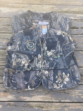 Load image into Gallery viewer, Mossy Oak Break-Up Turkey Vest (XXL)