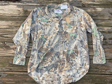 Load image into Gallery viewer, Wrangler Rugged Wear Realtree Advantage Shirt (L/XL)🇺🇸